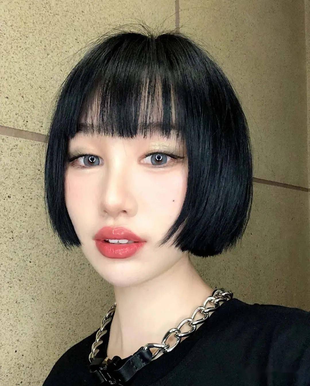 最耐看的"辣妹短发"