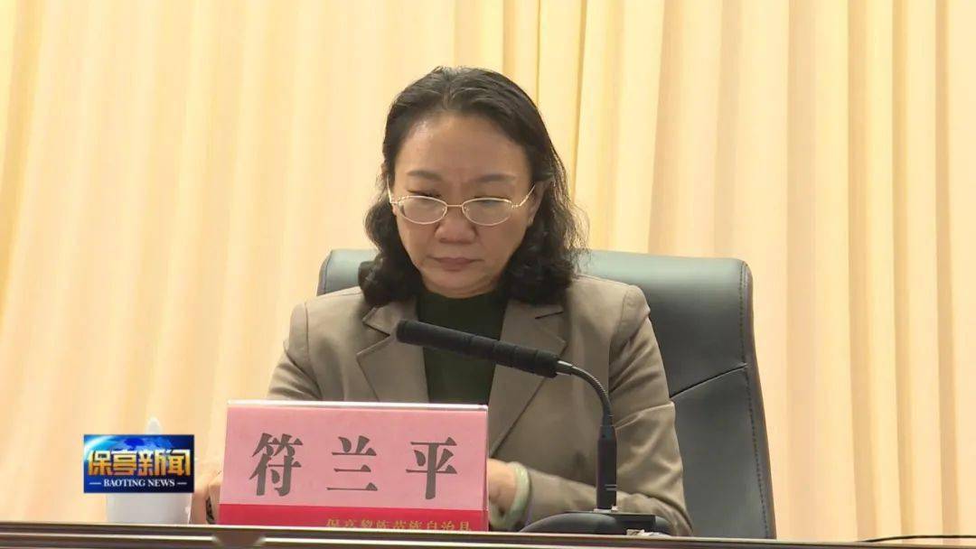 县委副书记王小飞,县委常委文振雄,周洪杰,林梦灵,李