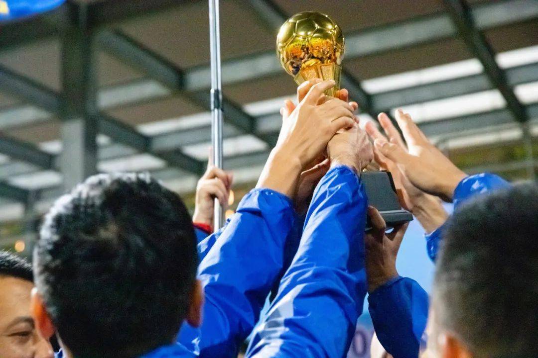 圆梦省司法厅足球队勇夺三连冠