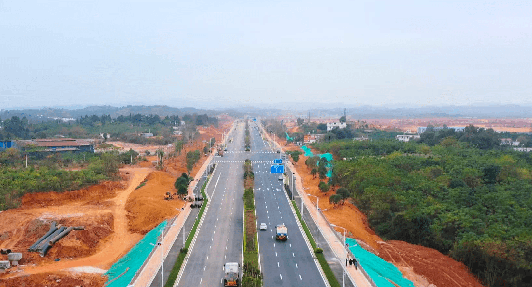 西起庄稼大道,东接唐平南路,道路等级规划为城市主干路,长度约1