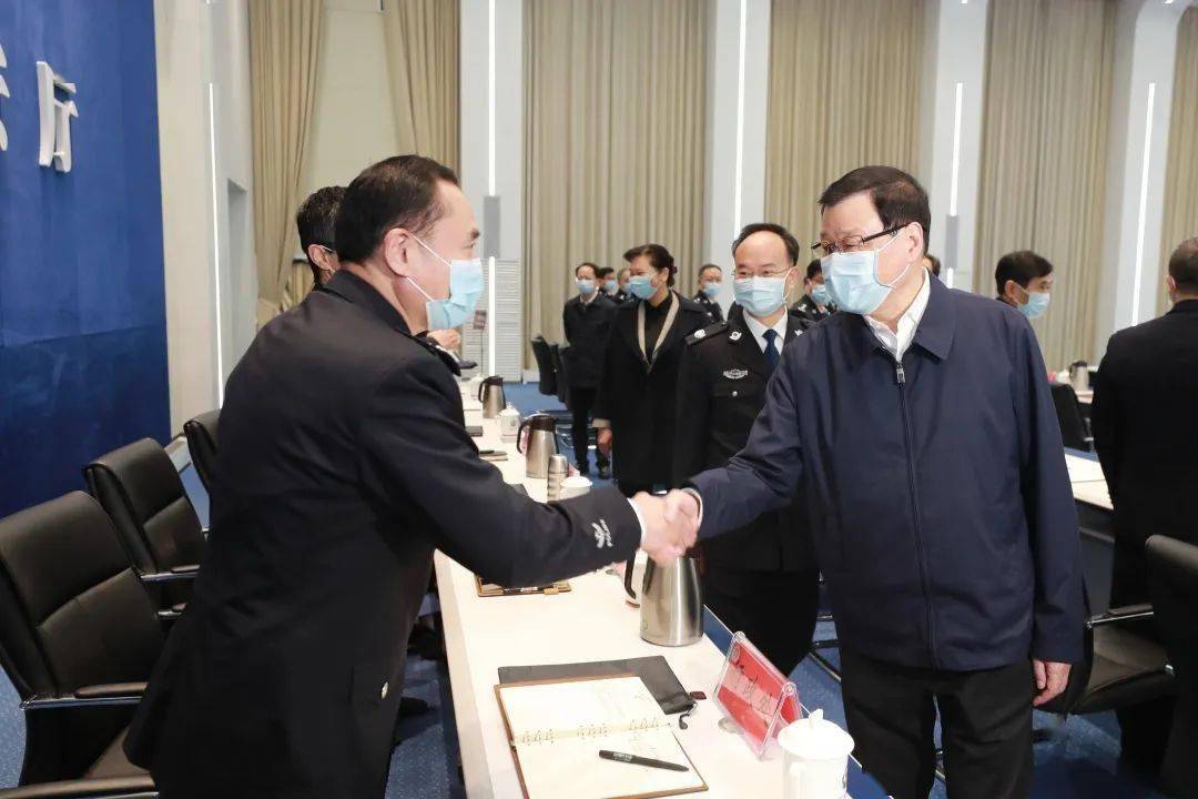 更加注重科学精准用心用情尽职尽责大年初一应勇检查督导疫情防控平安