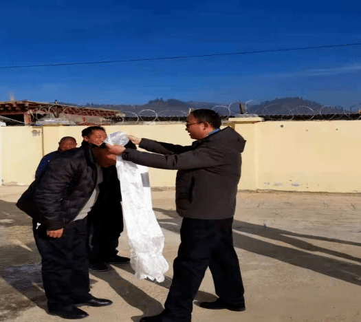 李成光,温云春,陆方,邱小于看望慰问一线执勤值班人员