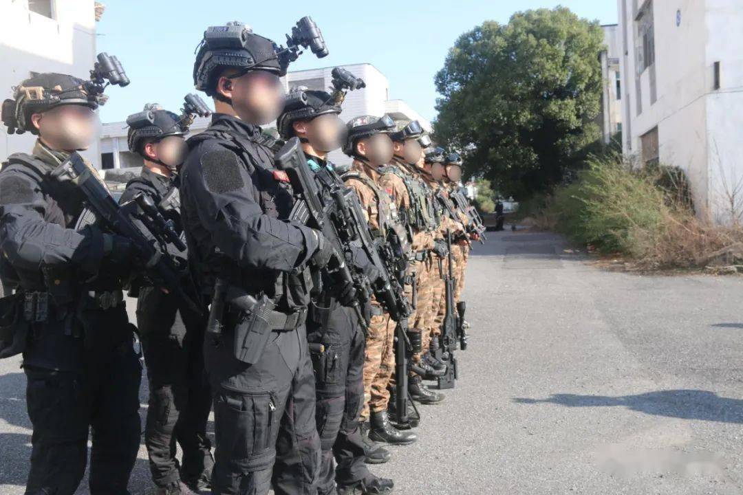 新年新气象看绍兴特警新装备