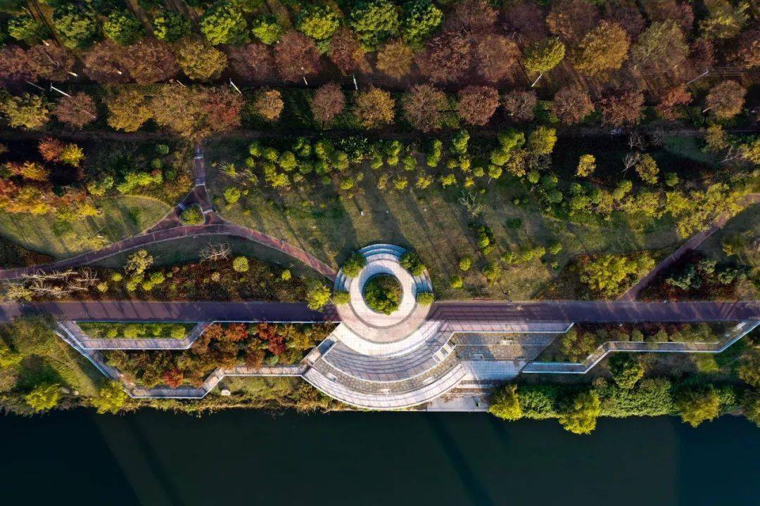 錢塘生態公園地點:錢塘生態公園錢塘生態公園是一座集休閒運動,生態