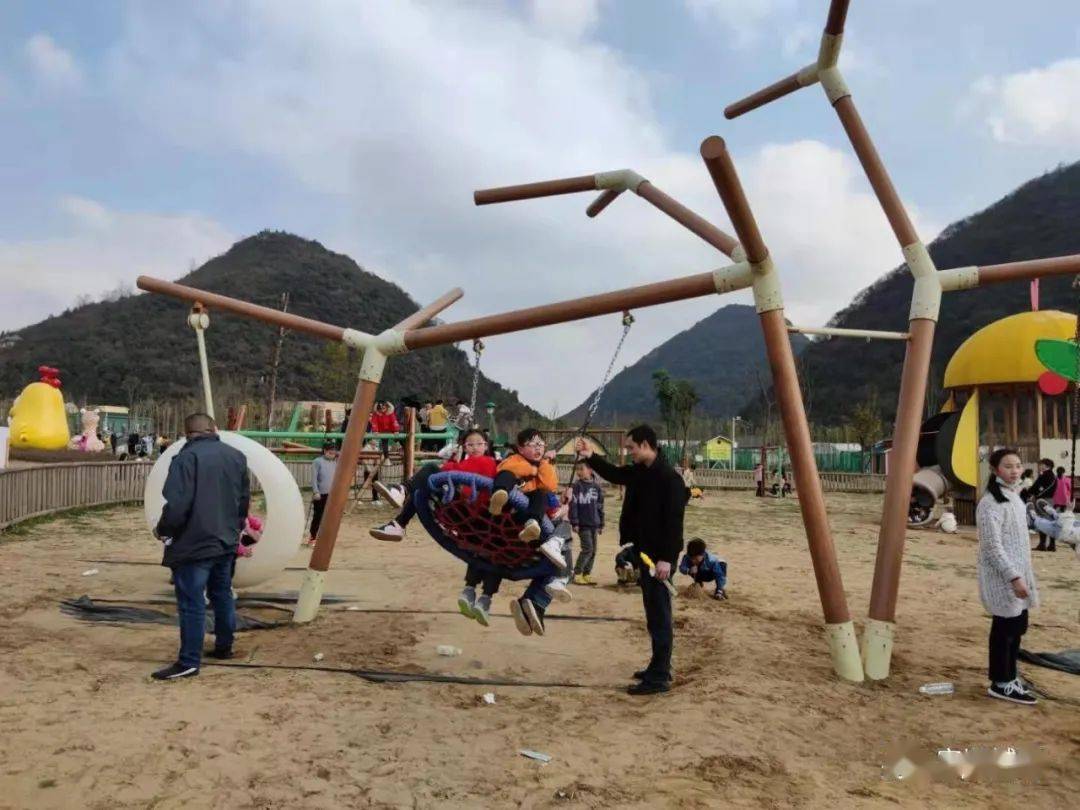 年初三我们去了七眼桥镇的米粒儿亲子农庄