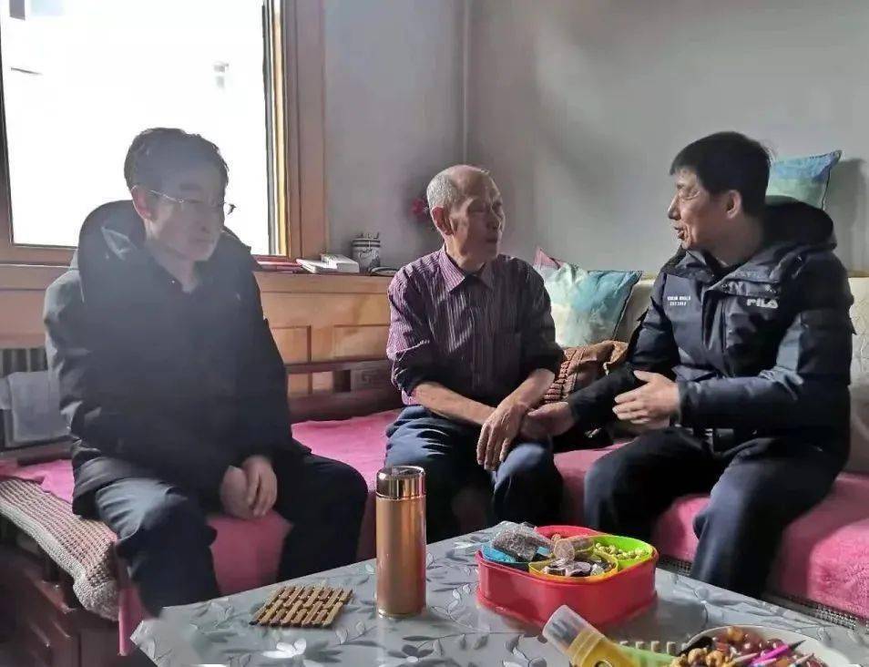 春节前夕浑源中学开展慰问走访活动!