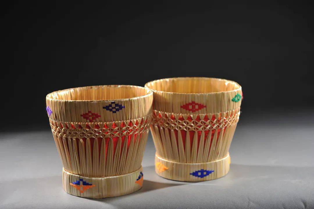 非遗传承广西百色市田阳区巴别乡麦秆花篮