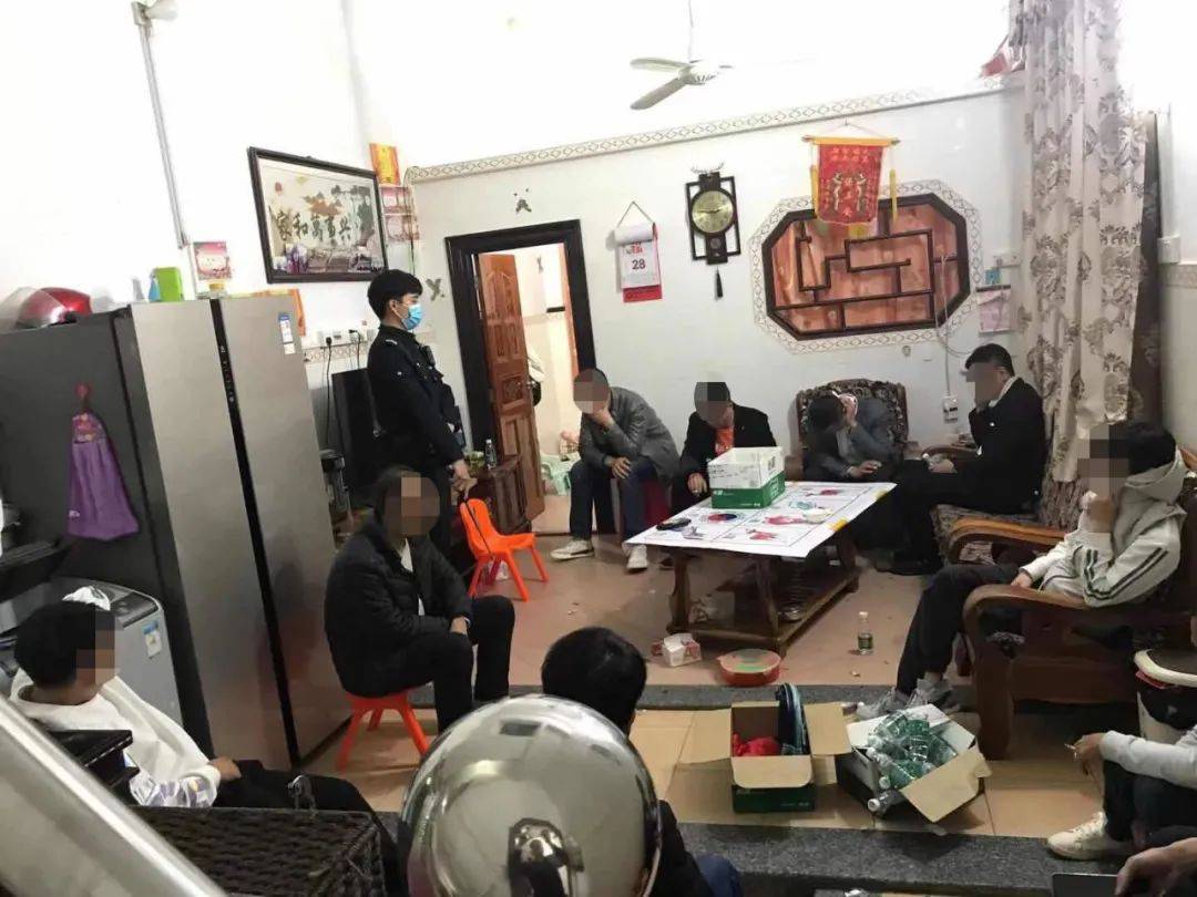 甲东人口_人口老龄化