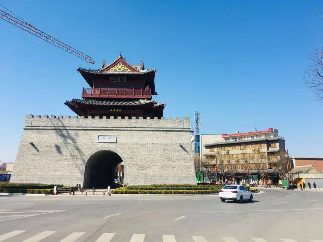 老中山街入口,现在更名为朝歌老街.