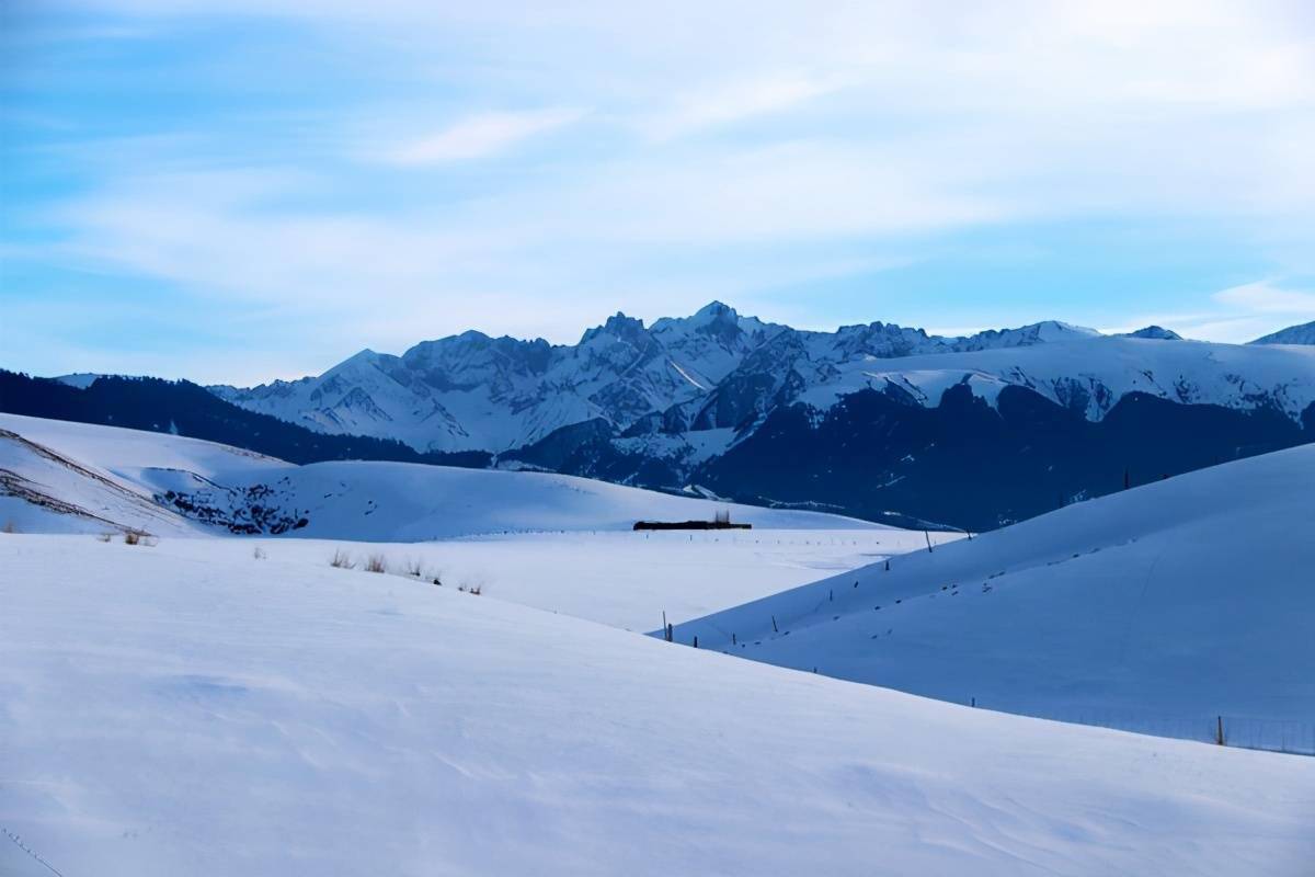 雪海无垠 牧歌昭苏_冰雪