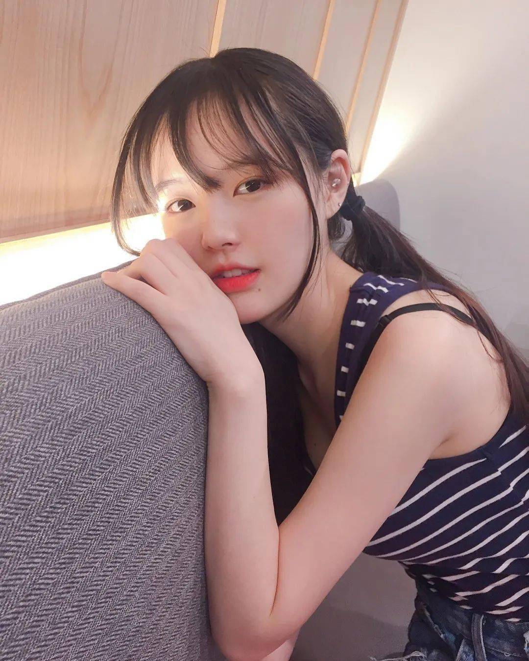 想问问她们「长得好看是种什么体验」!_姐姐