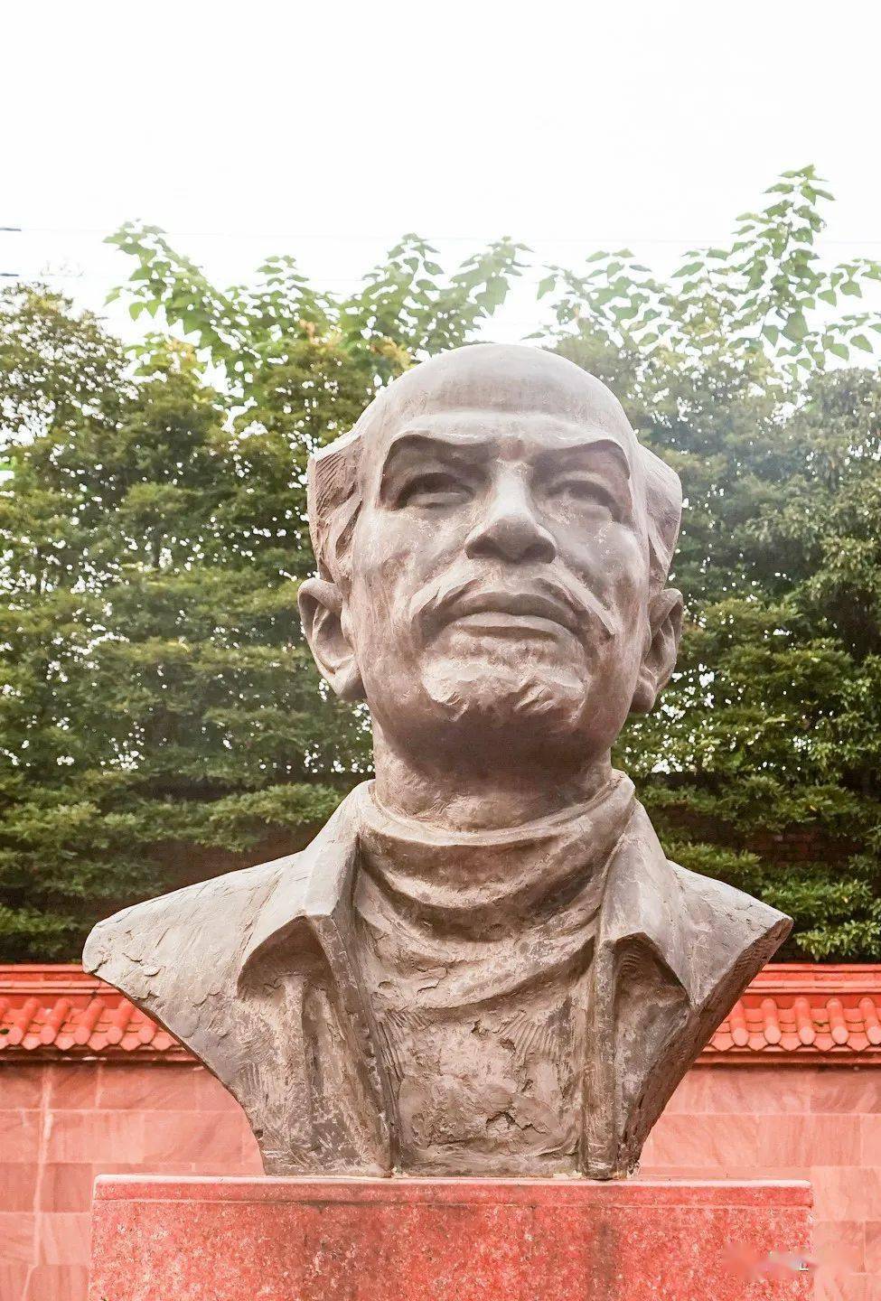 亨利·诺曼·白求恩(1890—1939)加拿大著名医师,1938年率医疗队援华.