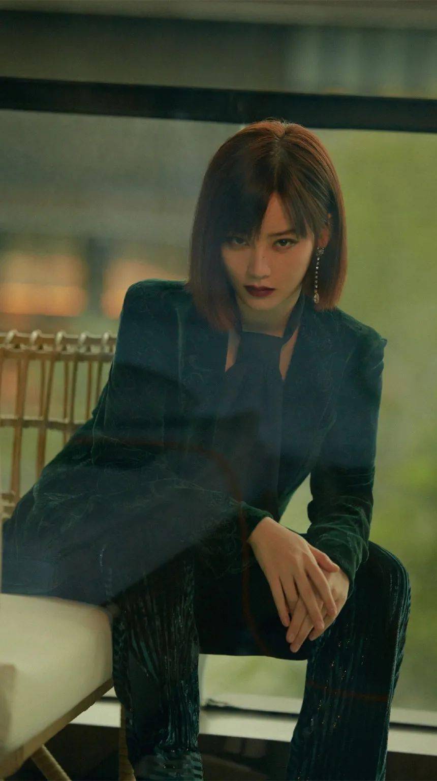 手机壁纸尚语贤