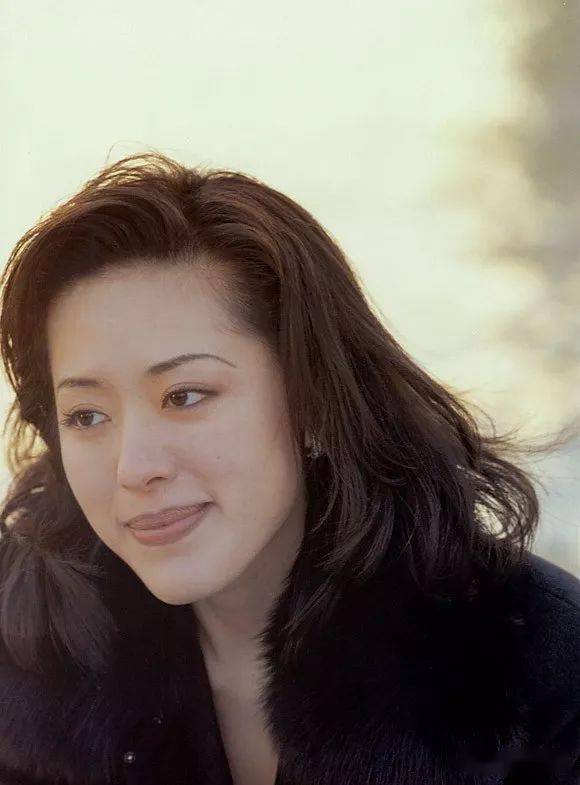 荒木经惟镜头下位女星 没有一个是网红脸 Kiko