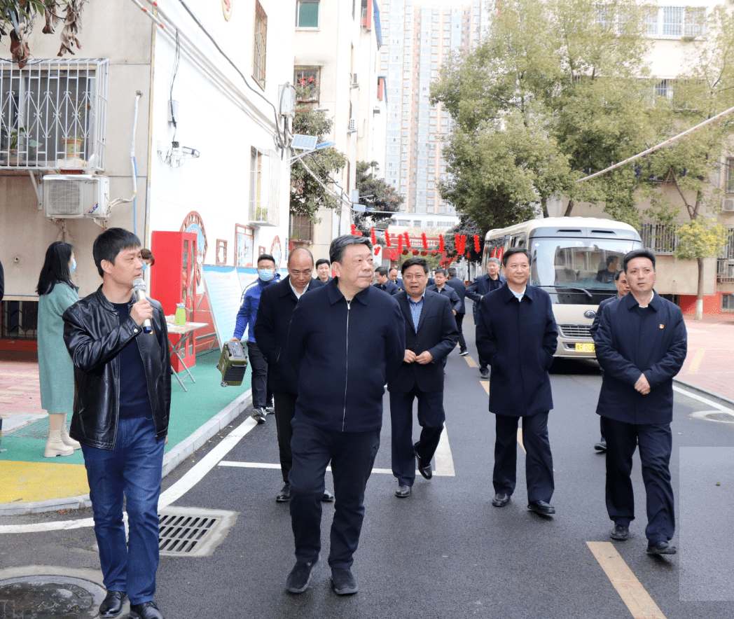 2月23日上午,南阳市市长霍好胜带领副市长黄钫,石秀田等领导一行,到