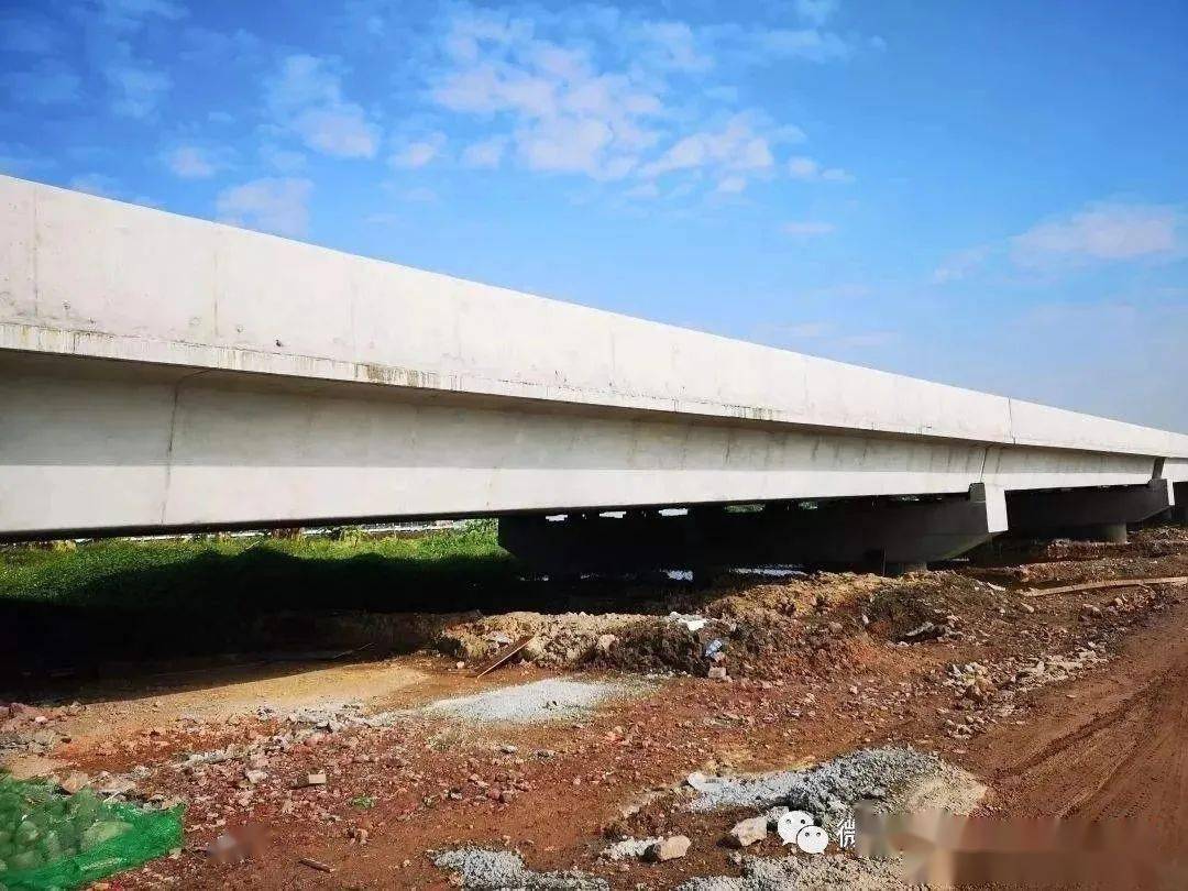 桥梁混凝土防撞护栏施工工法及图片