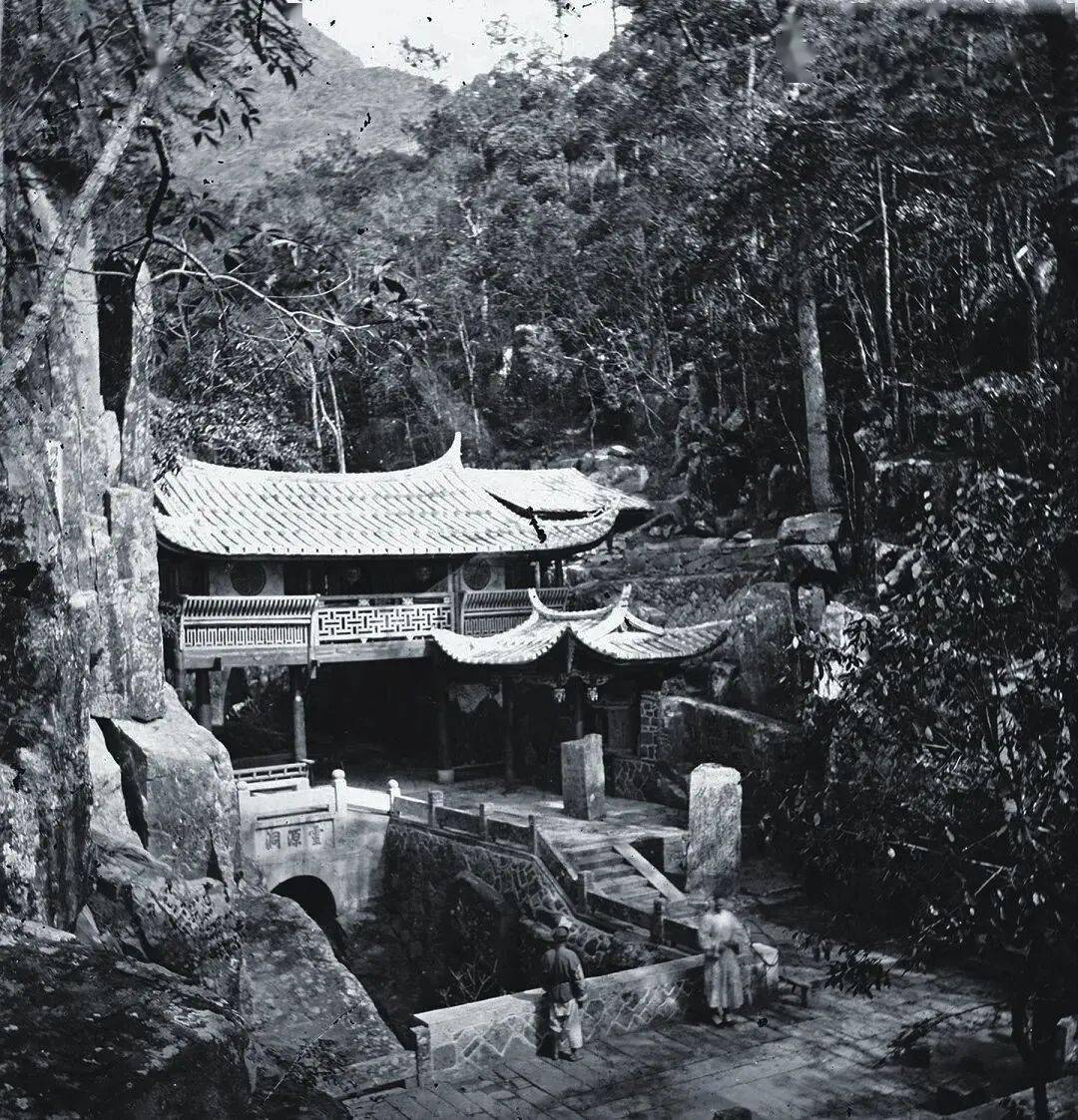 左海传说福州鼓山喝水岩的传说