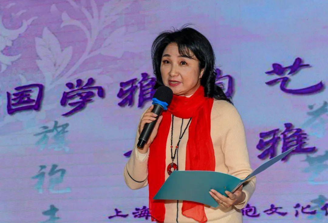 创作诗人周文莉 诗朗诵《美好款款而来》