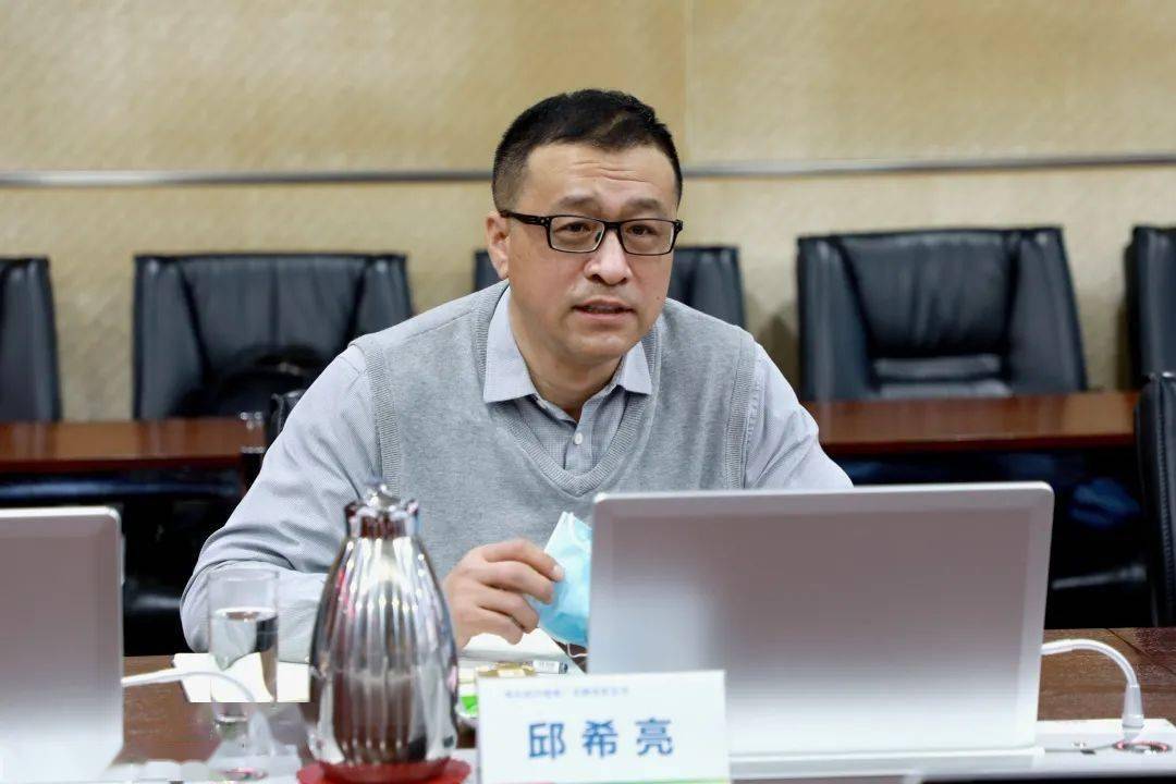 才延福会见哈电股份副总裁邱希亮