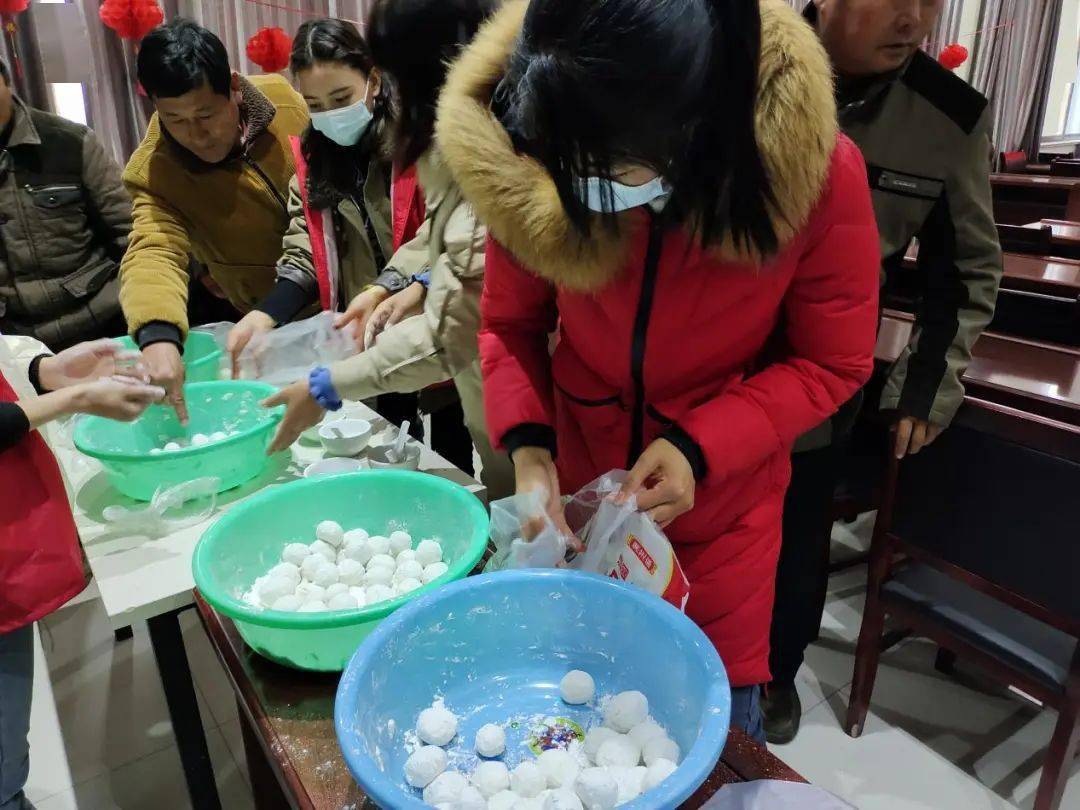 传统元宵文化,营造喜庆,祥和,文明的节日氛围,丰富居民的文体娱乐活动