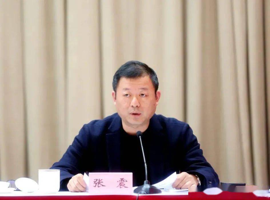 比学赶超追求卓越为十四五开好局起好步梅陇镇召开2021年党政干部大会