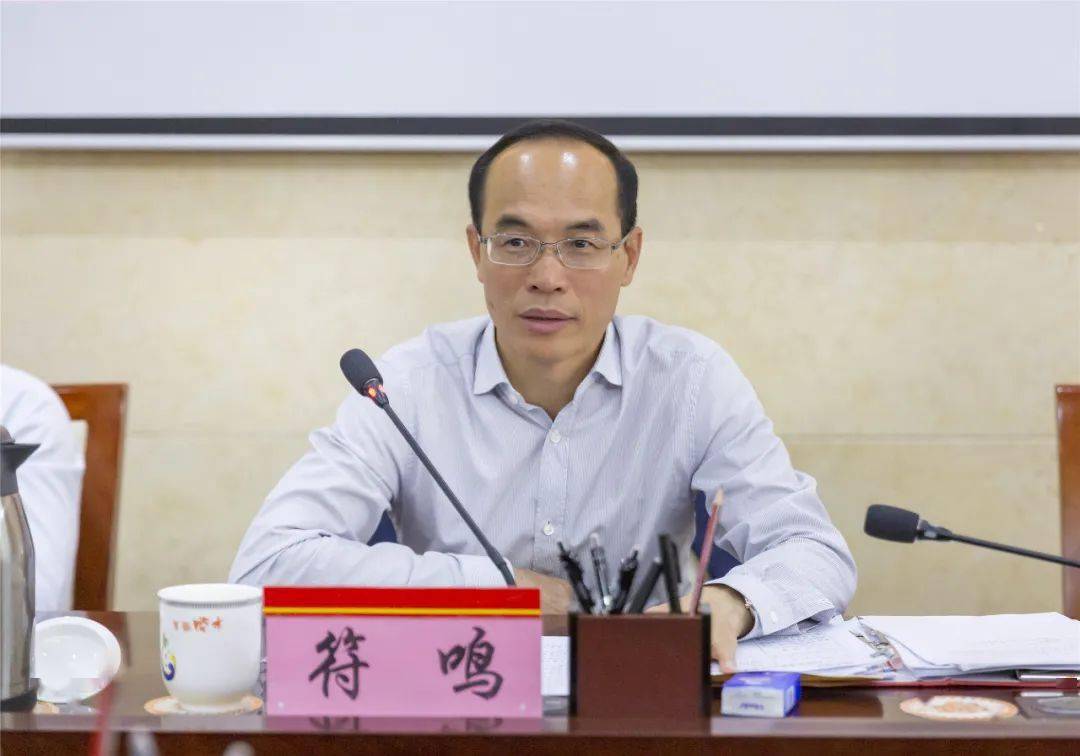 符鸣脱贫摘帽不是终点而是新的起点