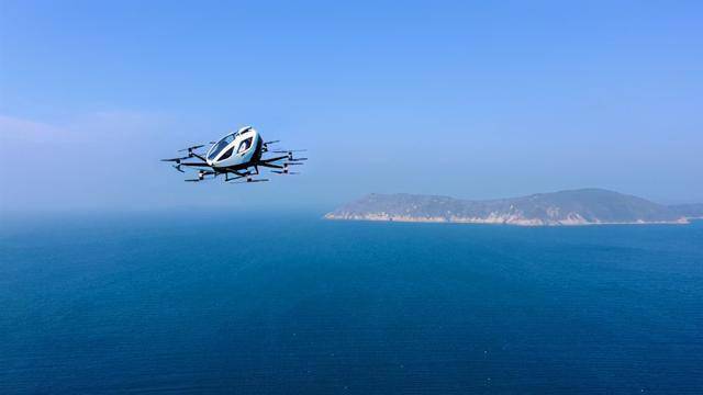 亿航216海上长航线首飞解锁沿海城市空中交通新场景