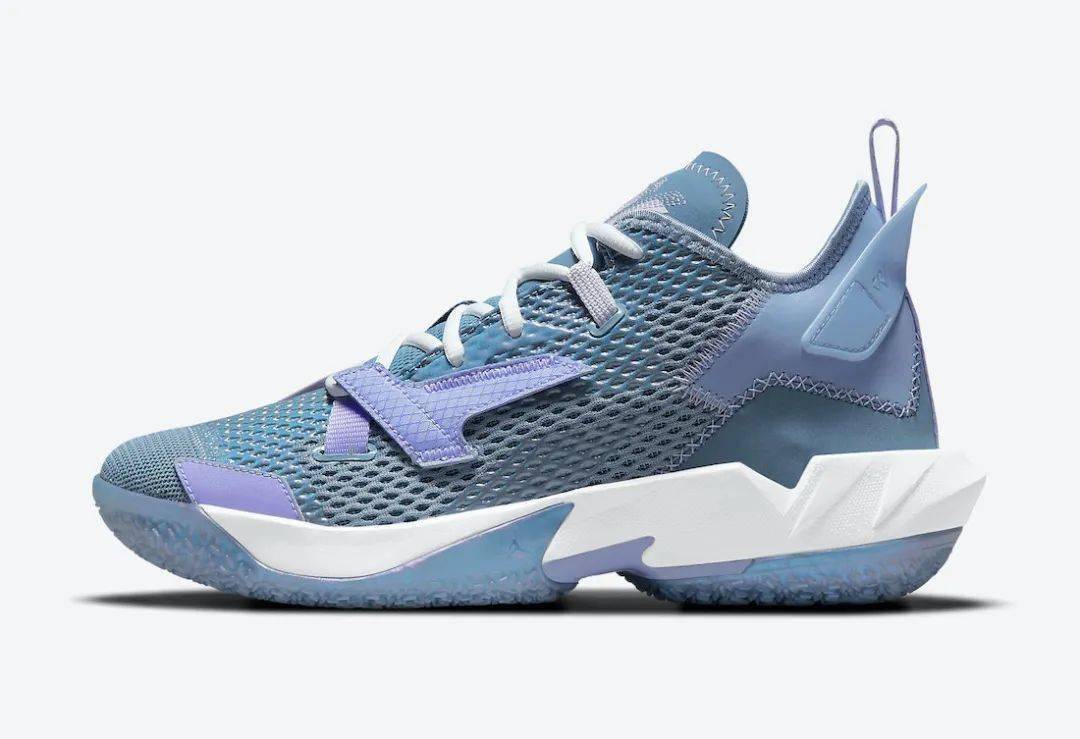 实战新语库里8的新配色怎么让我想起了怒买韦4全明星的八双哥