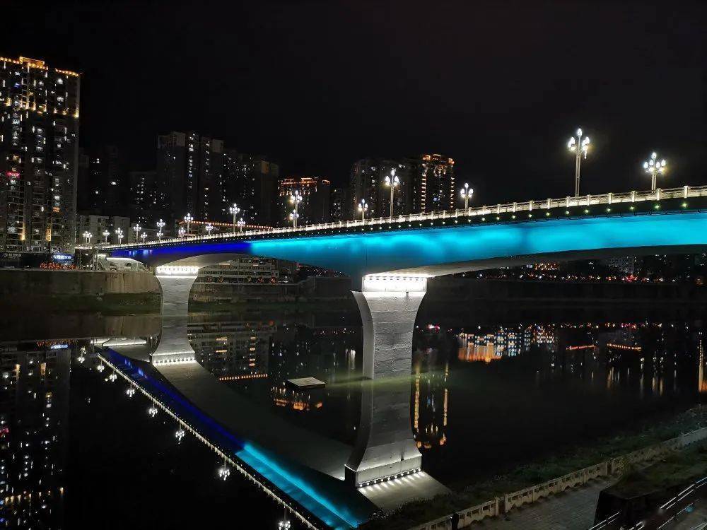 懵了!夜晚的野茅溪大桥,竟是这个样子