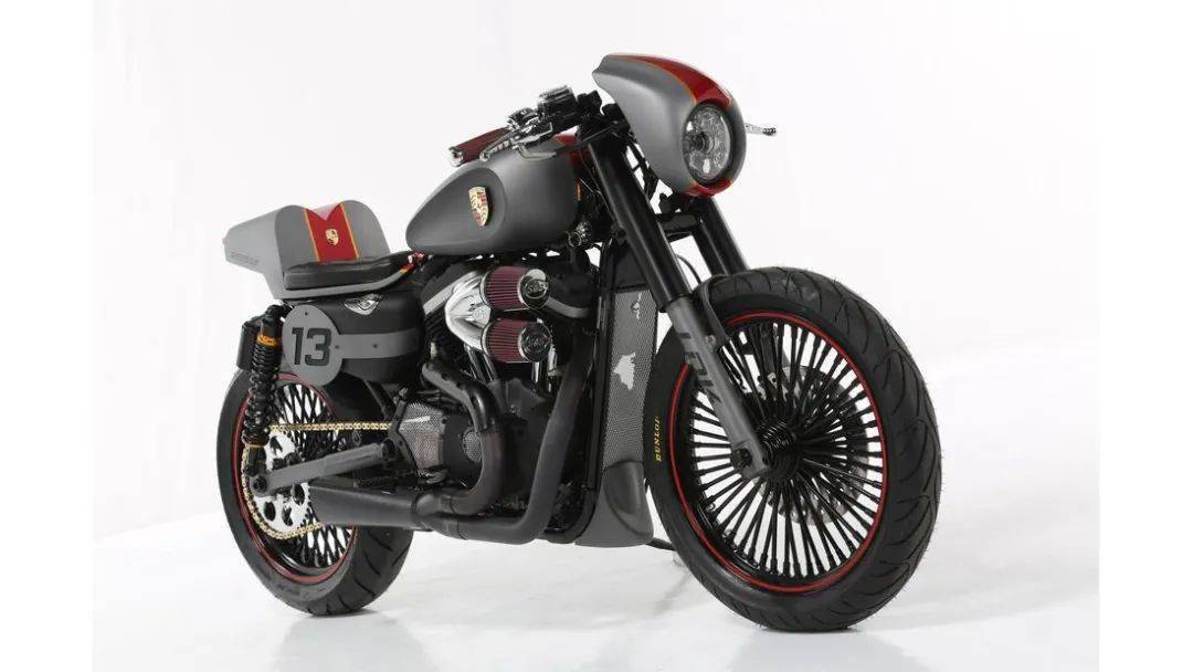 改装欣赏保时捷贴花的哈雷883