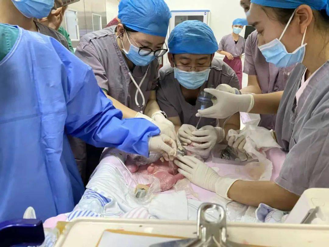 多学科联动(启动mdt协作模式)成功救治并发急性主动脉夹层孕产妇_手术