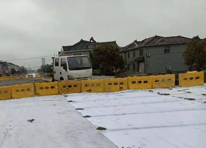 戴南gdp_中国gdp增长图(3)