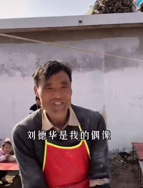 临沂"拉面哥"一碗卖三块钱,涨价怕老百姓吃不起,偶像是刘德华_儿子