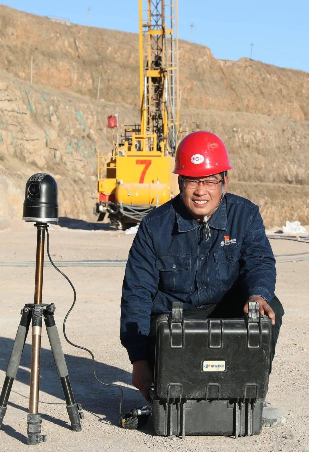 男,33岁,中共党员,专科学历,三友矿山采矿车间副主任工程师.