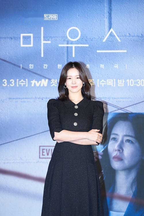 李升基等韩国艺人出席tvn新剧mouse发布会