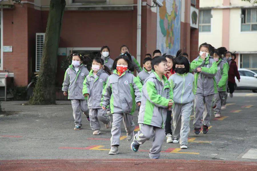 开济安全教育疏散演练安全防线头桥小学组织紧急疏散演练活动