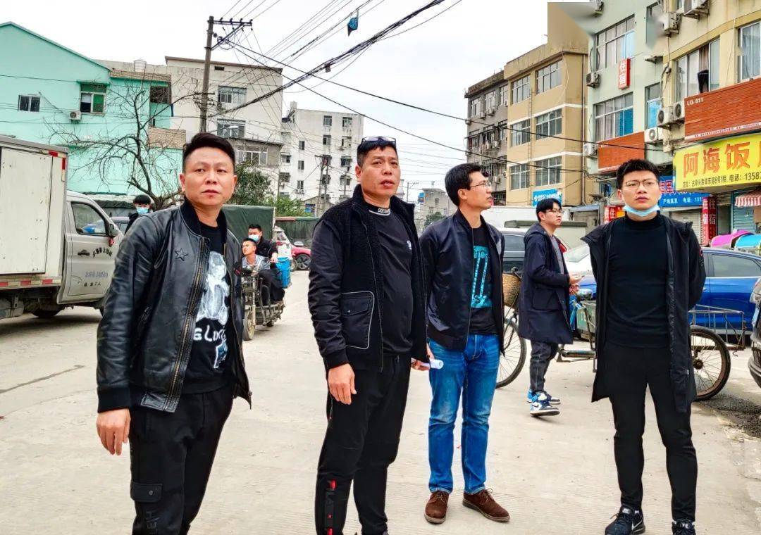 调研组一行来到娄桥街道鑫仁家园古岸头村实地查看了解健身房,健身苑