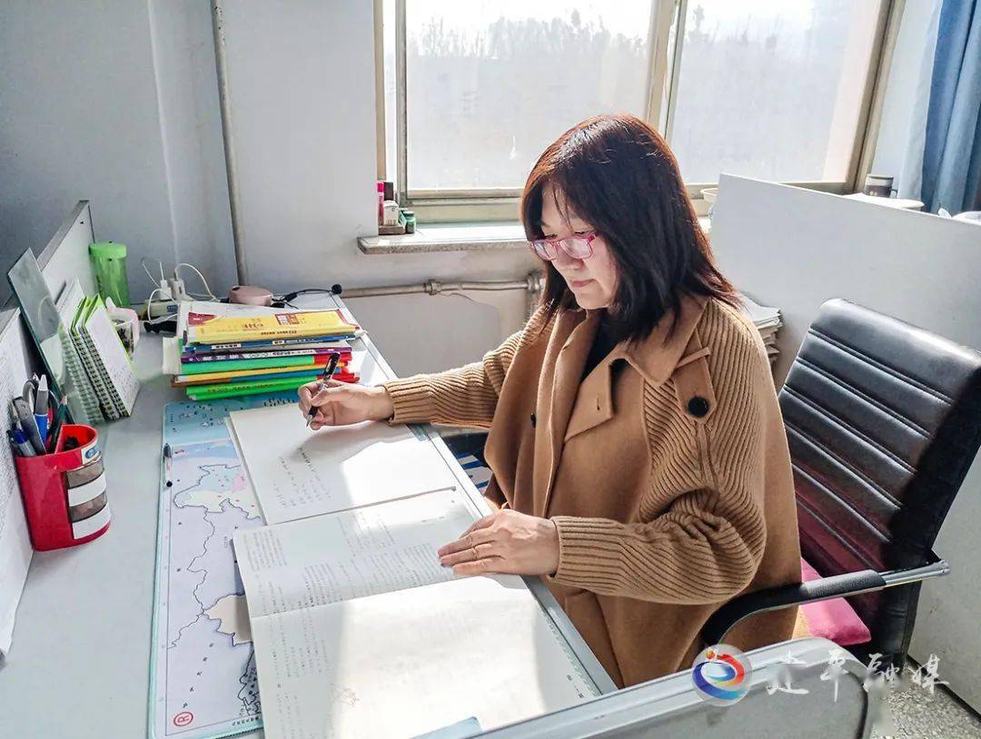 巾帼风采夏桂华一片丹心育桃李