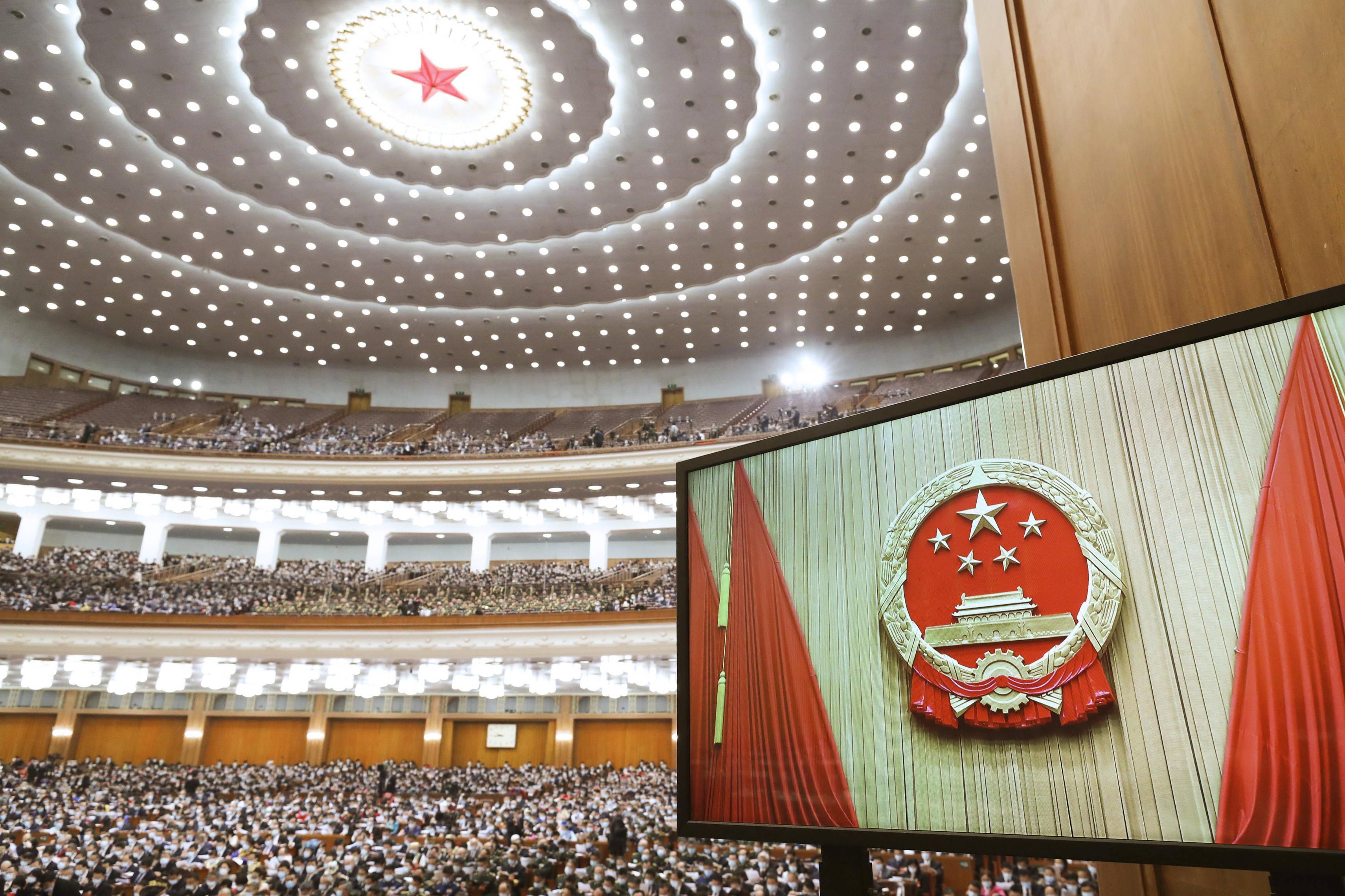 庞兴雷 摄新华社记者 丁林 摄3月5日,第十三届全国人民代表大会第四次