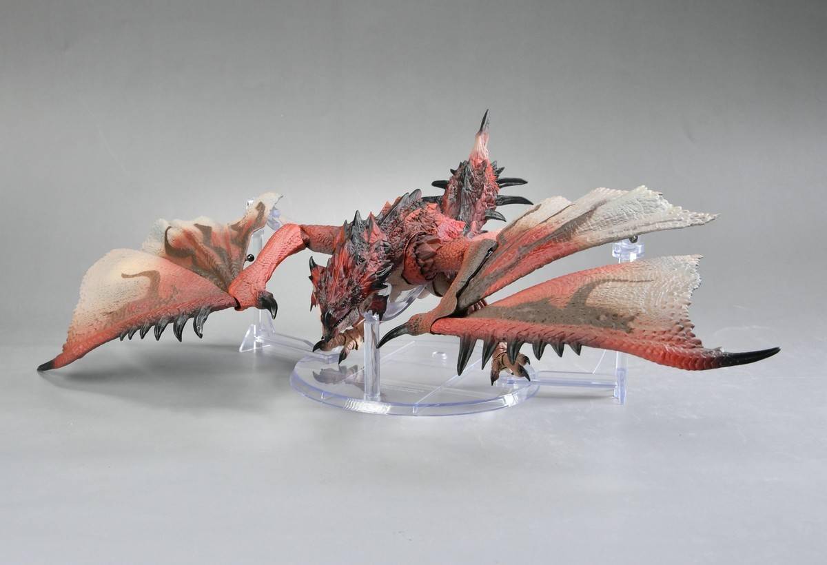 78官测万代shm雄火龙