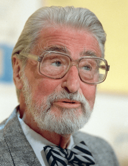 苏斯博士全名为theodor seuss geisel,1904年3月2日出生于美国麻省的