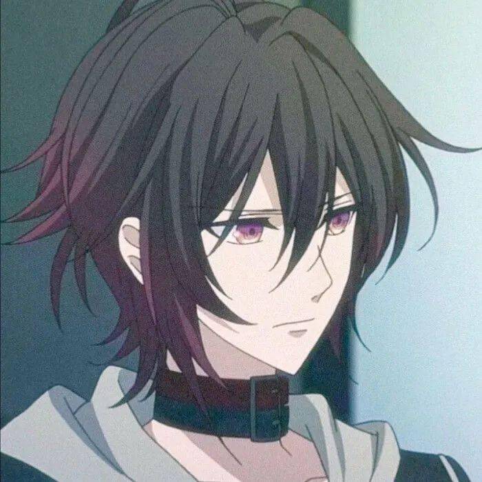 动漫头像长枪刺破云霞放下一生牵挂