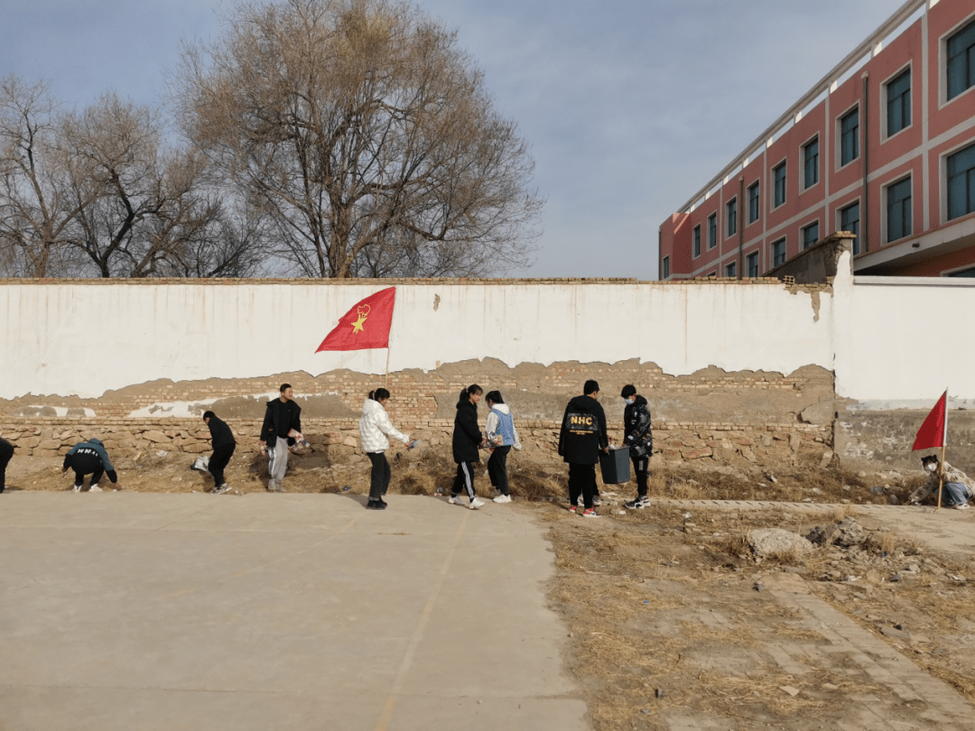 沱牌镇柳树中学图片