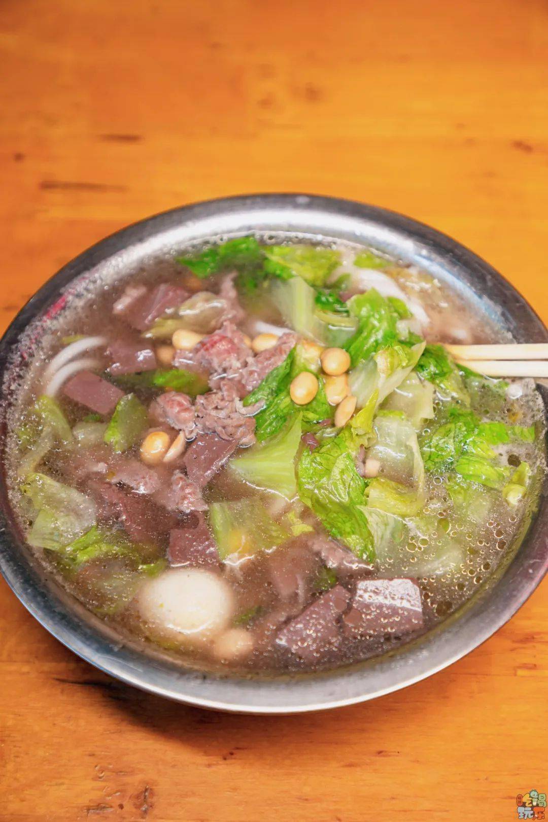 汤底熬制6小时连嗦3天都不腻的牛肉煮粉桂林人晨间味蕾记忆