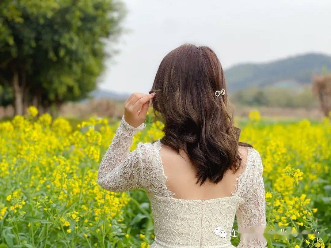 拍照动作姿势大全秘籍 0c608e5264e94c9aa7bf5058cf171f95.jpeg