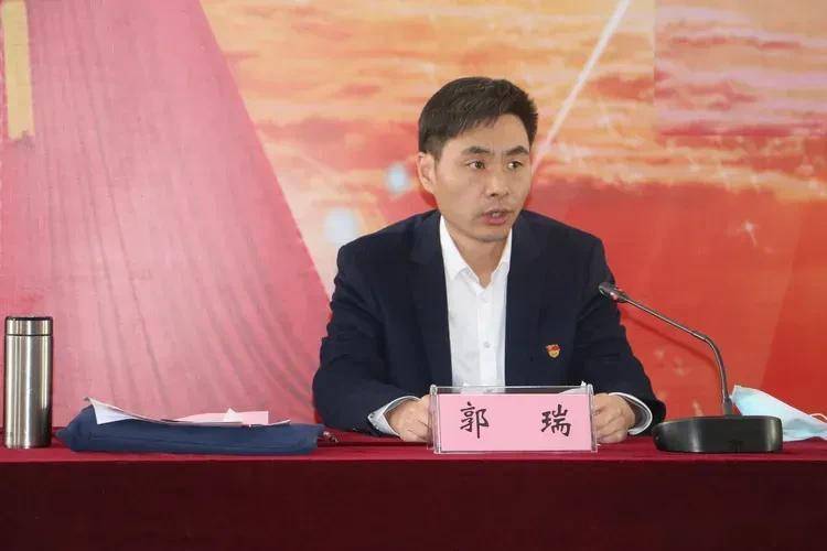 春风十里我们一起陪你成长—祥符区2021年全区教育体育工作会_郭瑞