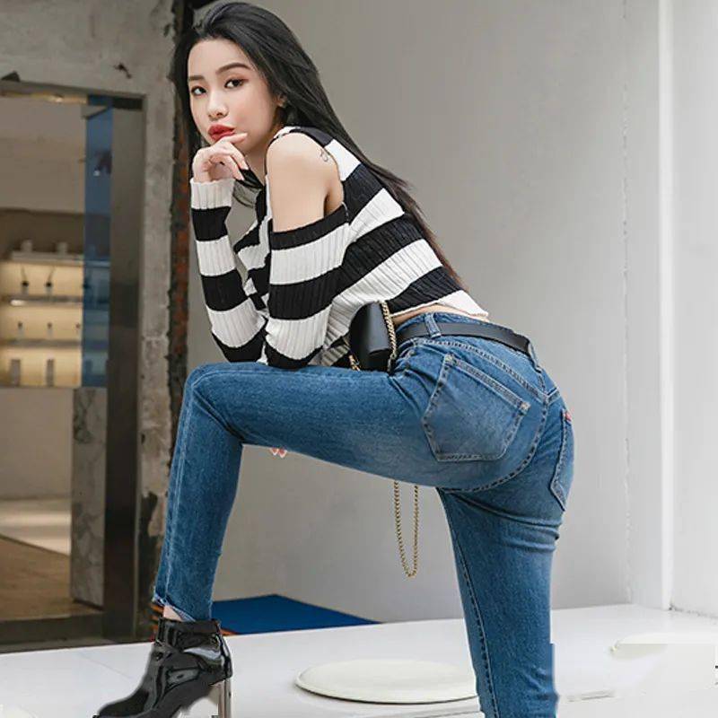 软牛仔和硬牛仔裤哪个好 61a4a92b41c344c792cbd5ca2896a987.jpeg