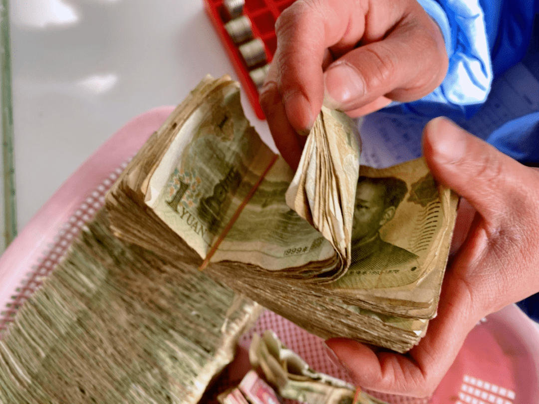 三八节特辑丨数零钱太浪费时间那可能是你不认识她们