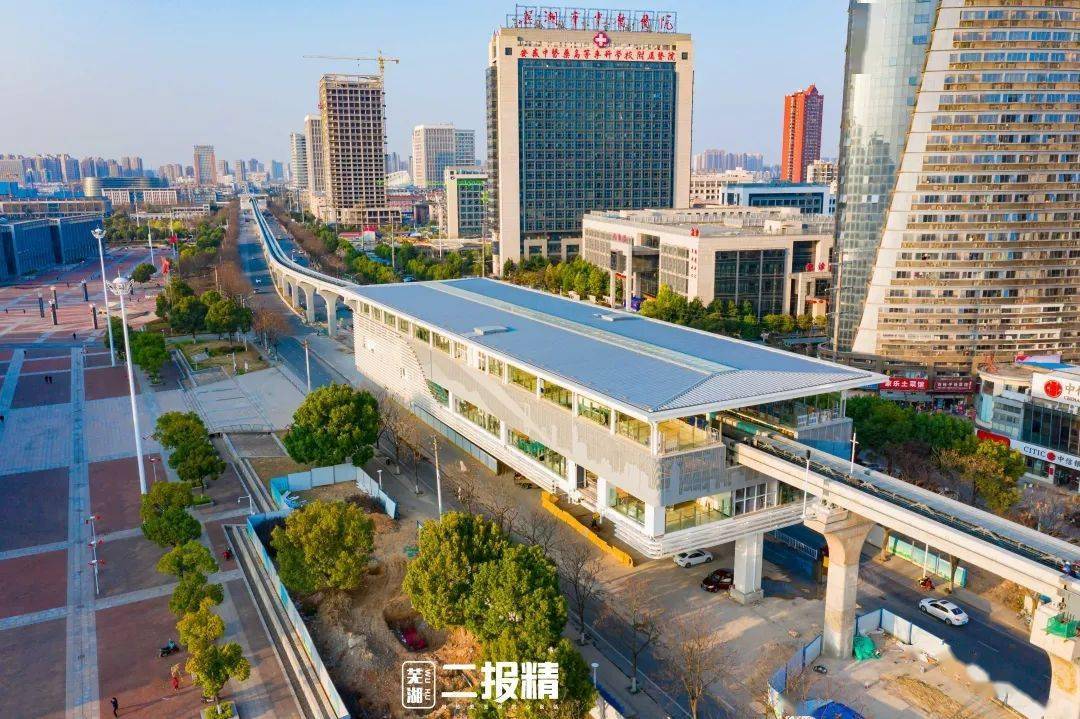 裕安路站港湾路站鞍山路站龙山路站衡山路站泰山路站华山路站保顺路站