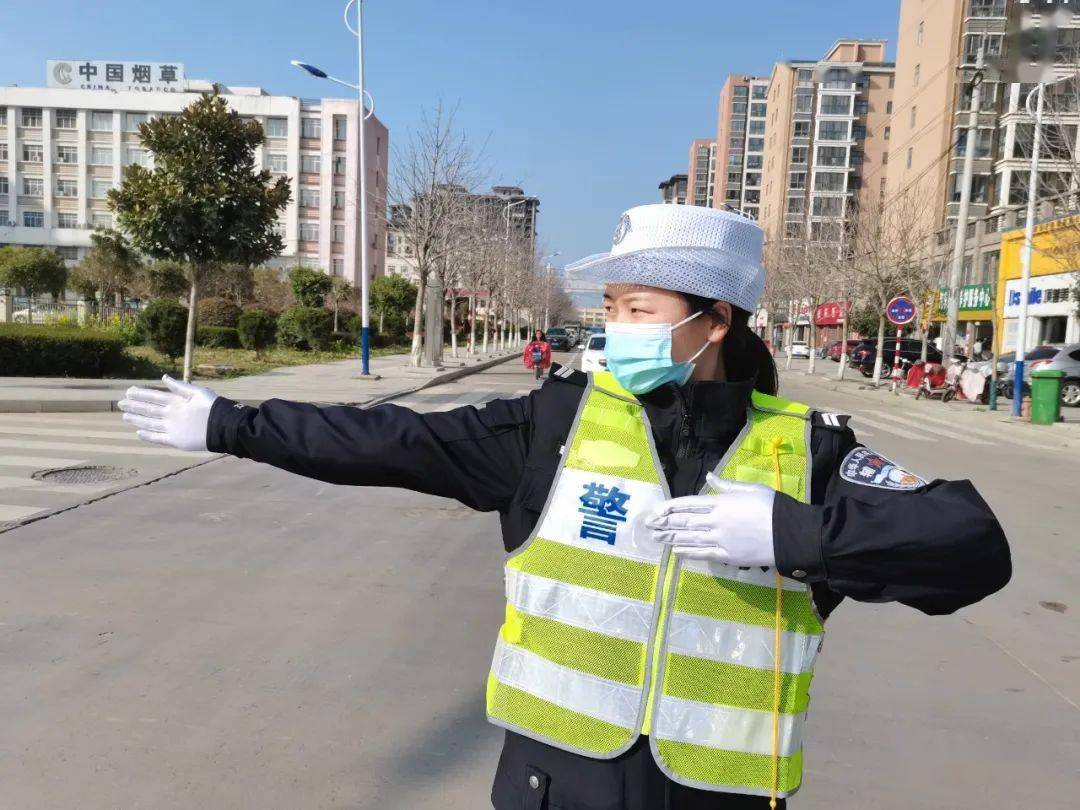 警营里的铿锵玫瑰三八妇女节正阳交警女警掠影